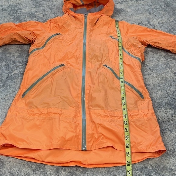 Lululemon Make It Rain Orange Jacket Rain Coat Running Windbreaker Hood Sz 6 - Picture 11 of 16